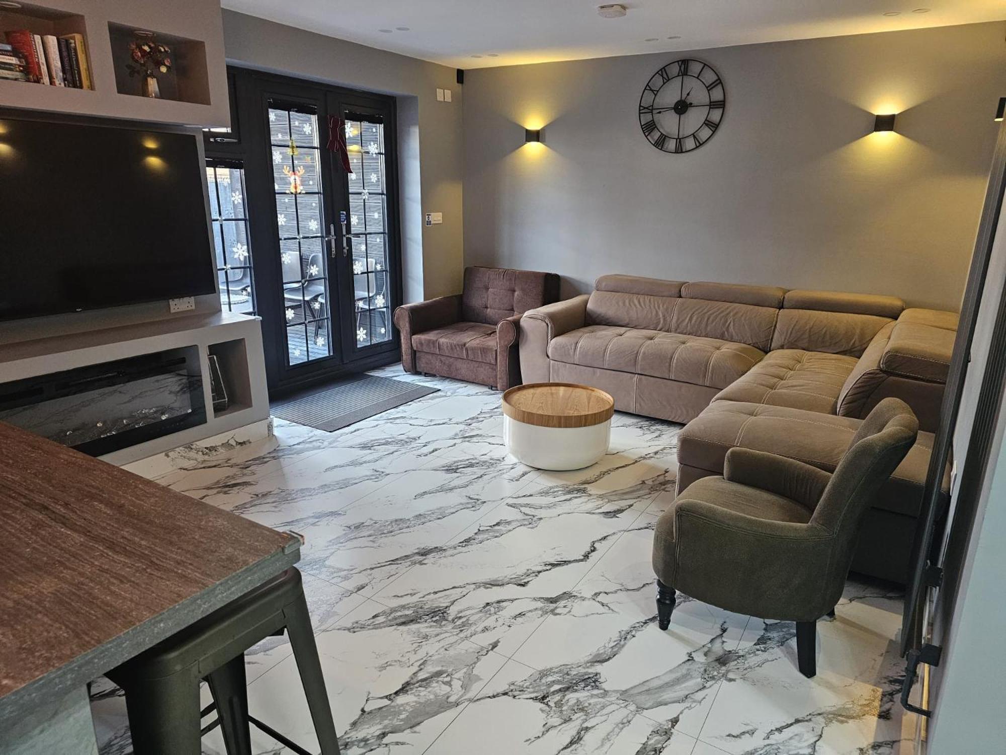 Urban Escape *4 Bedroom House* With Free Parking Birmingham Room photo